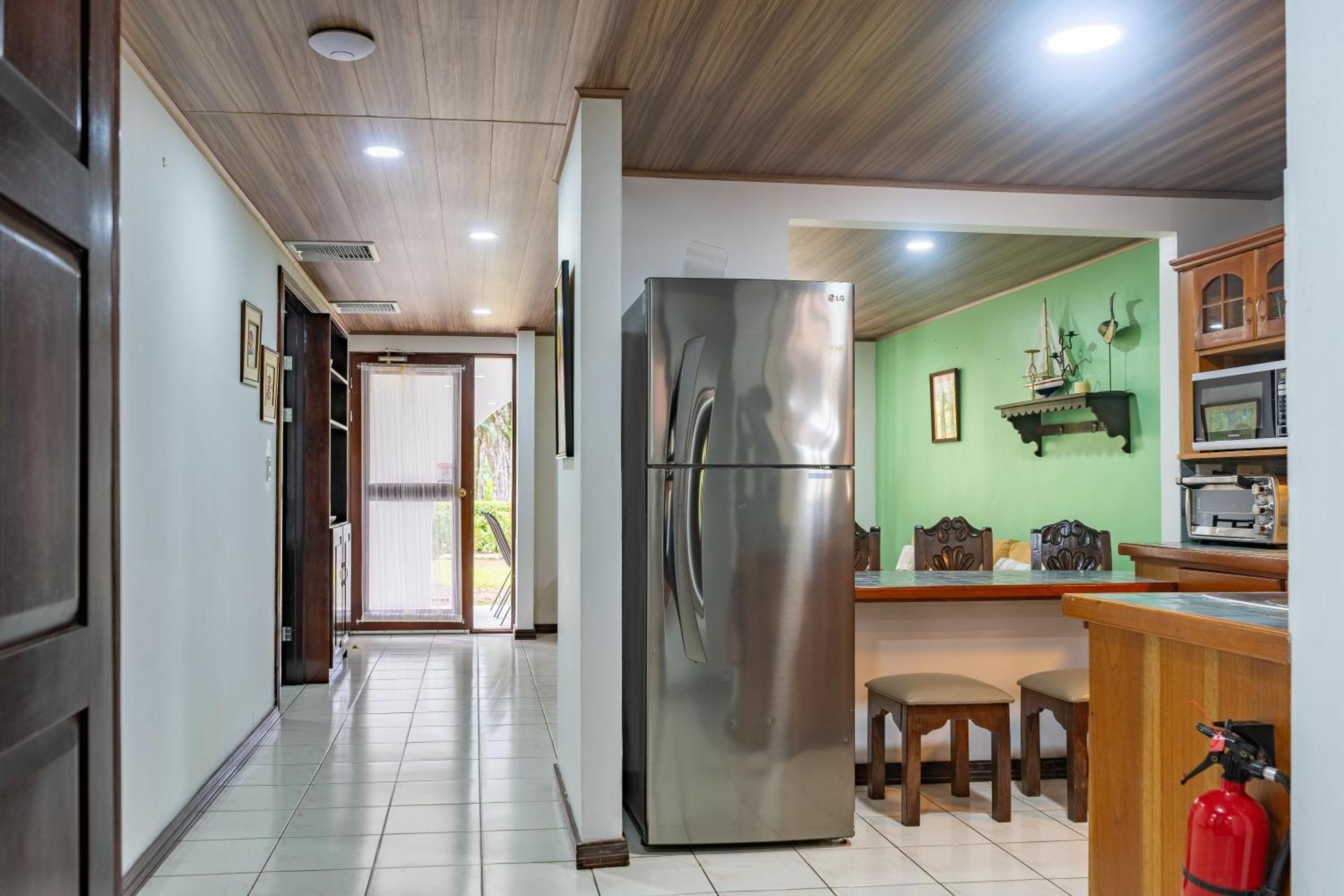 Tropical Bliss Pool Wi-Fi Bbq Near Quepos Manuel Antonio Apartment Екстериор снимка